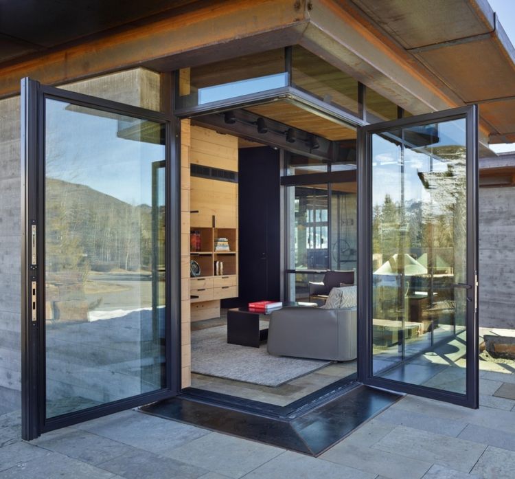 industrial-style-möbel-glastüren-terrassentür-ecke-idee-wohnzimmer