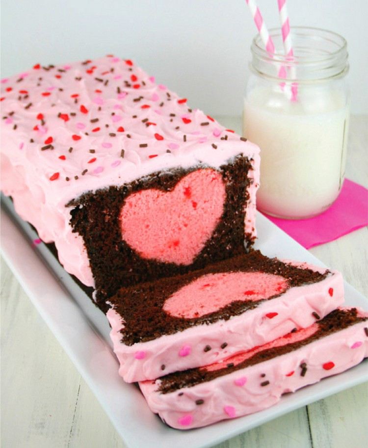 Kuchen mit Überraschung kastenkuchen-mit-herz-valentinstag