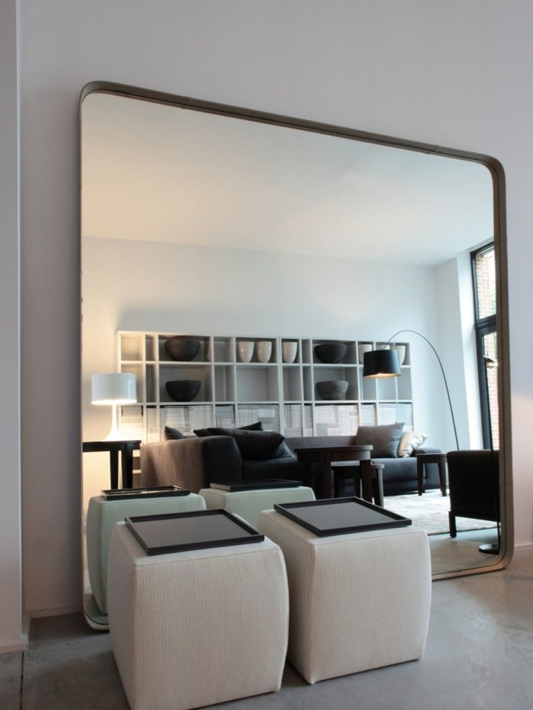 spiegel im wohnzimmer birk-meridiani-retro-form-modern-runde-ecken-beistelltische