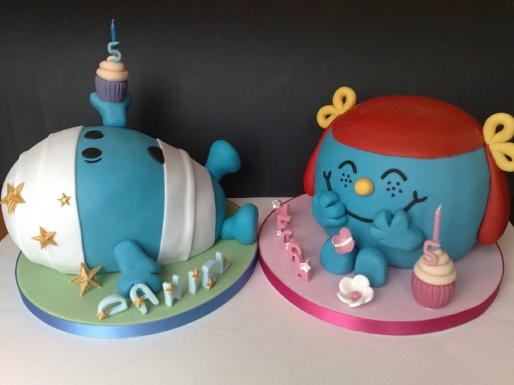 torte-zwillinge-figuren-jungs-mädchen-3d-torten-gestaltung-blau