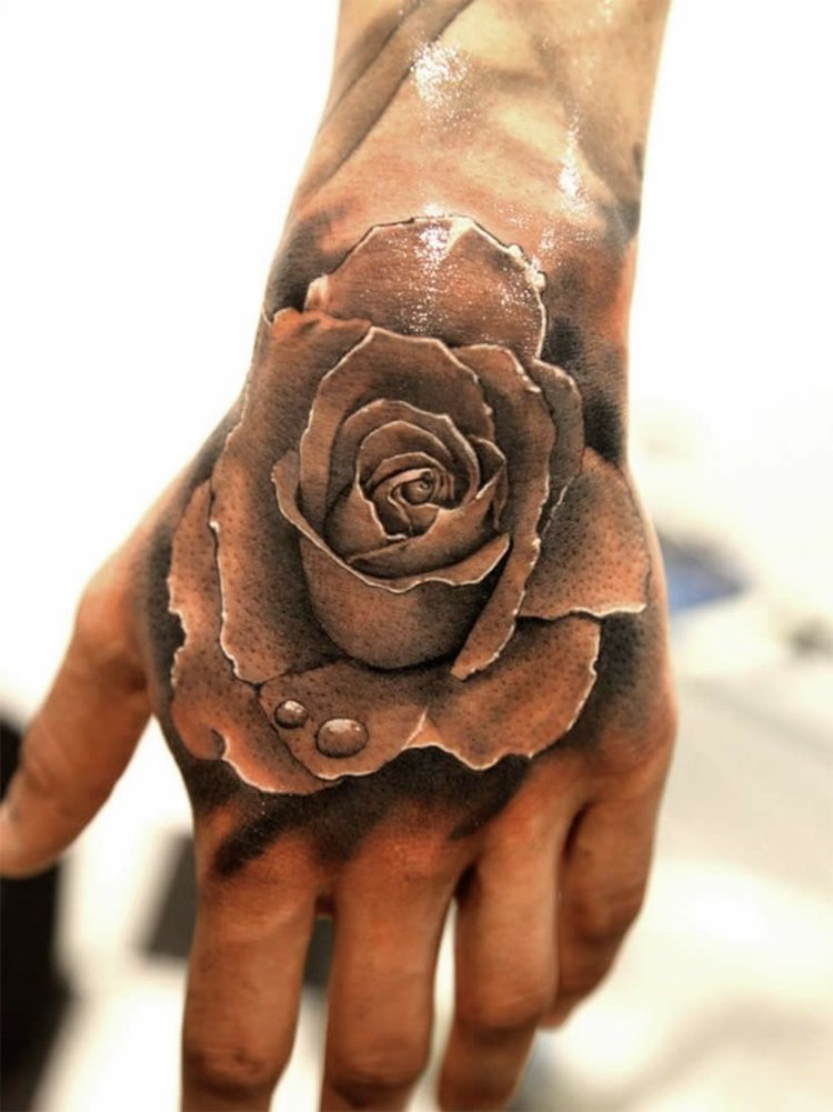 3d tattoo originell-anregung-rose-realistisch-hand-gestalten