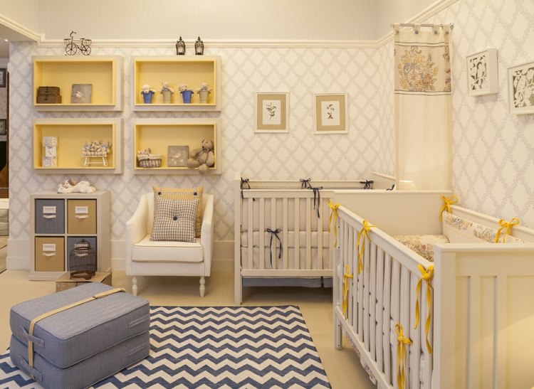 babyzimmer für zwillinge gelb-blau-creme-junge-mädchen-zickzack-teppich