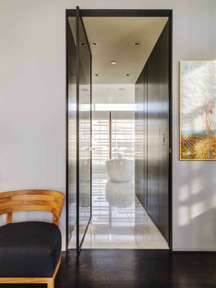 fliesen-marmor-schlafzimmer-korridor-badezimmer-weiß-edel