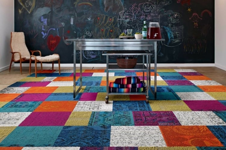 patchwork teppich ideen-farben-bunt-tafel-wand-modern