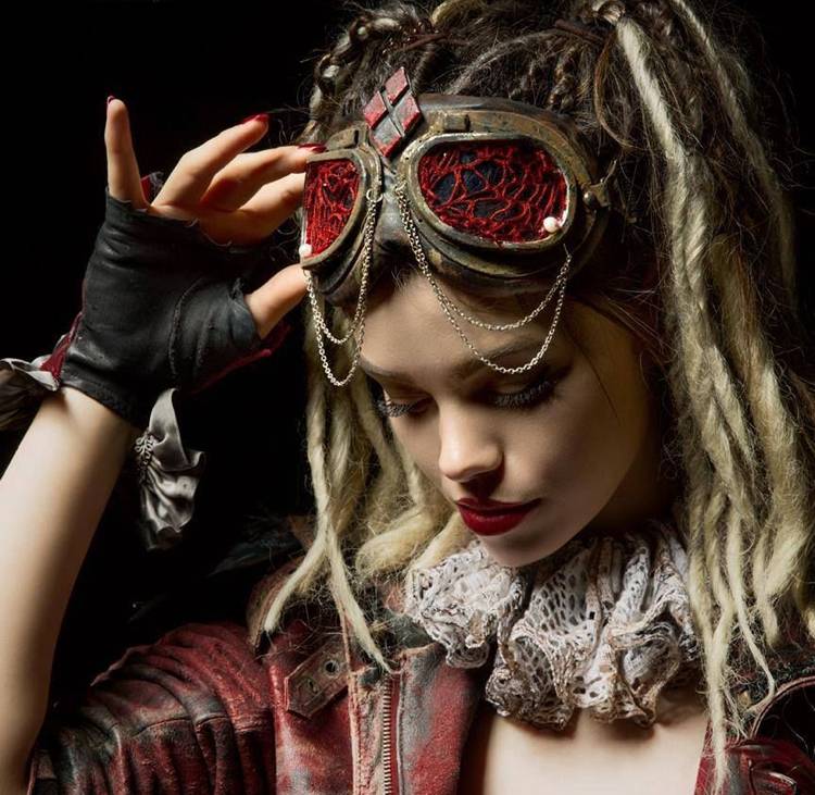 Karneval Steampunk schminken Pilotin Kostüm für Damen und Makeup