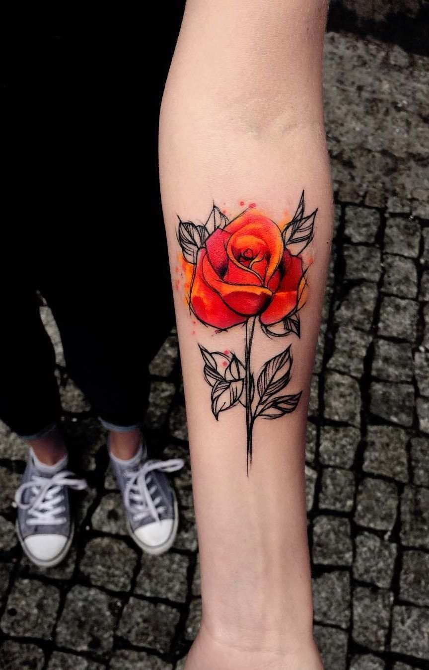 Watercolors Tattoodesign Frauen Unterarm Schmerzen Tattoopflege