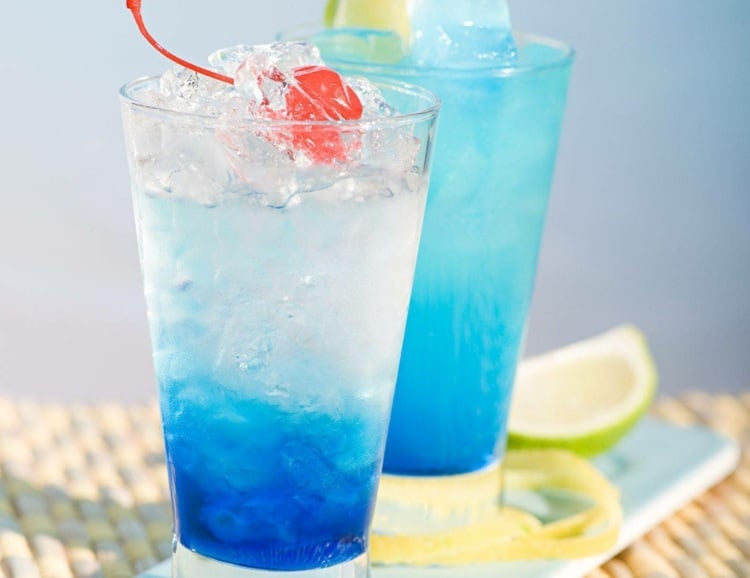 blau-eis-kirsche-getränk-alkoholfrei