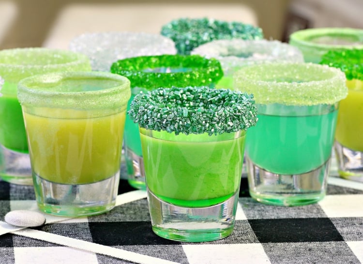 cocktail-dekoration-zuckerrand-grün