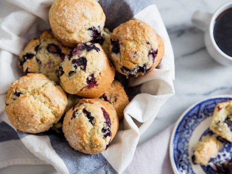 leckere-frühstücksideen-wochenende-blaubeer-muffins