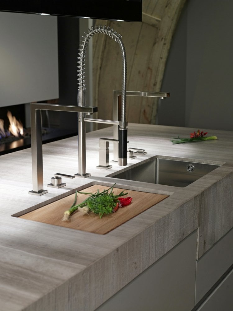 naturstein in der küche küchenplatte-integrierte-spüle-wohnkomfort-küchendesign