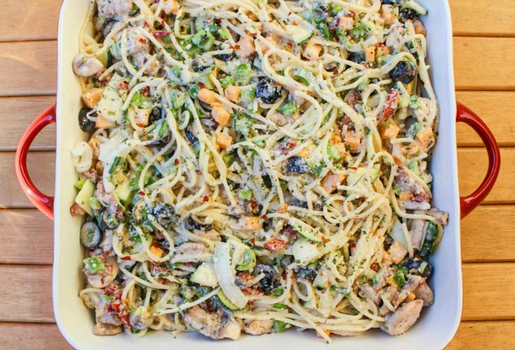 spaghettisalat-rezept-sommer-pasta-thunfisch-mais-sahne