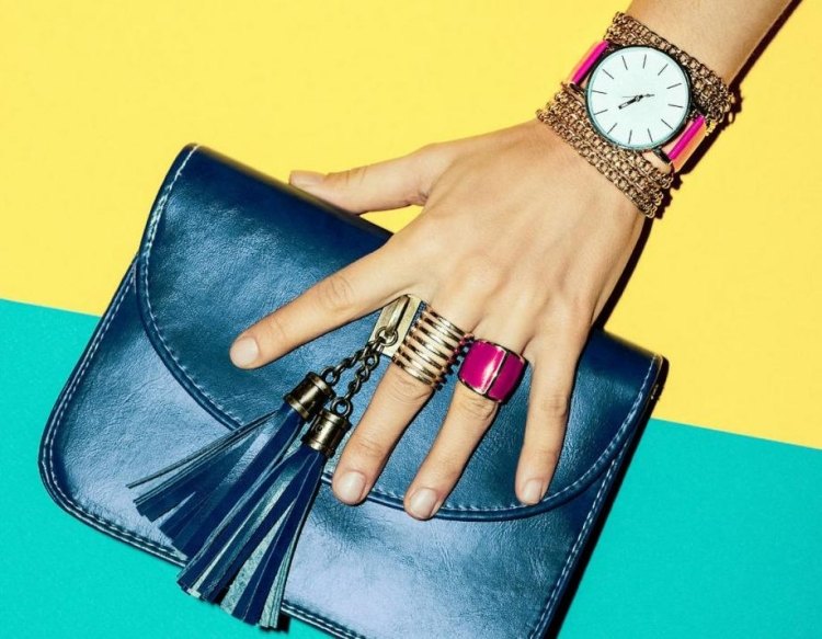 Schmuck-Trends-Sommer-Ringe-Handtasche-Armbanduhr