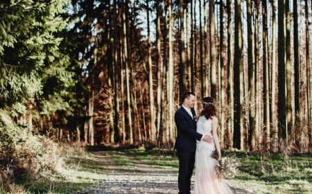 die-perfekte-hochzeit-frühling-heiraten-natur-wald