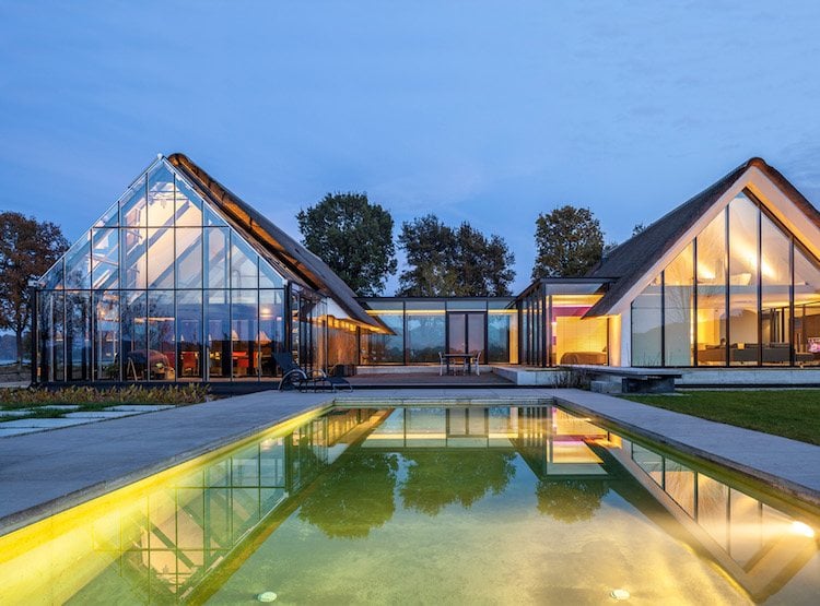  Haus mit viel Glas -exterieur-naturpool-beleuchtung