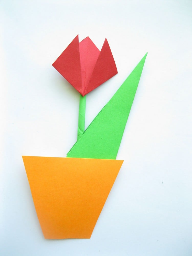 origami-blume-einfache-tulpe-falten