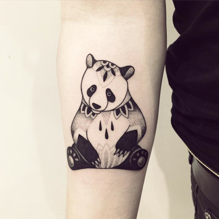 blackwork-tattoo-panda-bär-tiere-inspiration-dotwork-design