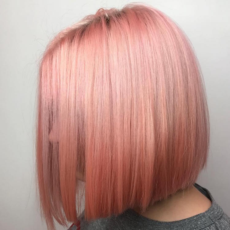 blorange -haarfarbe-bob-rosa-pastellfarbe