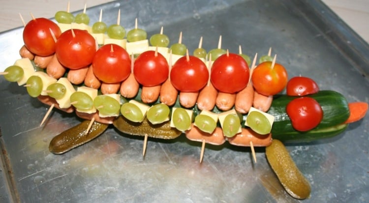 gurkenkrokodil und ähnliches essigurken-tomaten-trauben