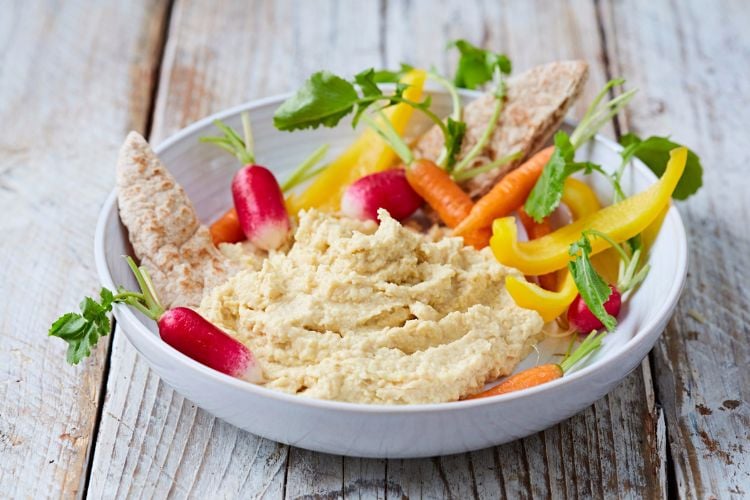 fingerfood vegetarisch zubereiten einfach-humus