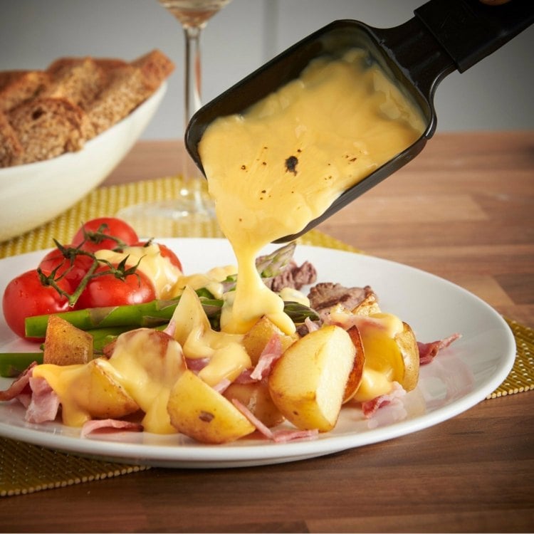 raclette zutaten käse-party-snacks-gerichte-kartoffeln