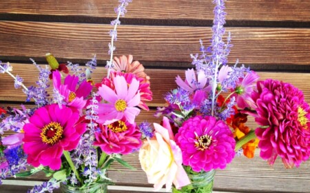 sommerstrauß deko-ideen-selber-machen-tipps-pink-sommerblumen