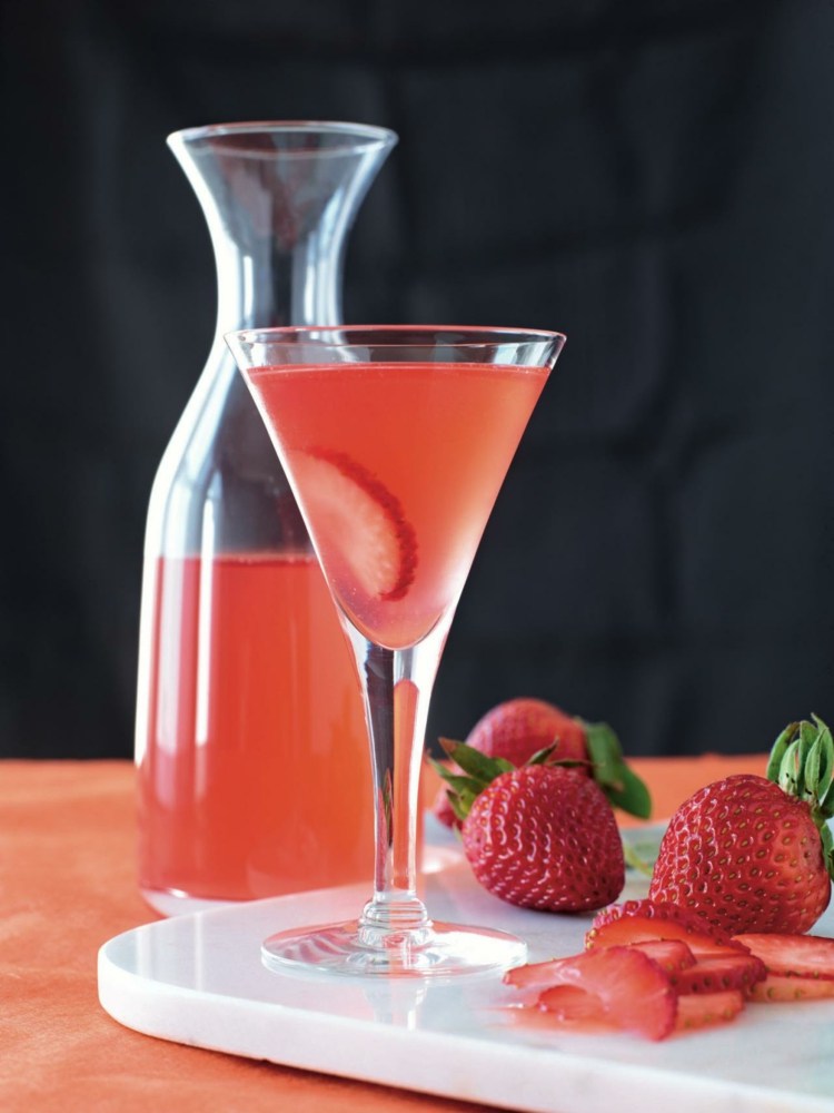 vodka-erdbeeren-likör-rezept-tonkabohnen
