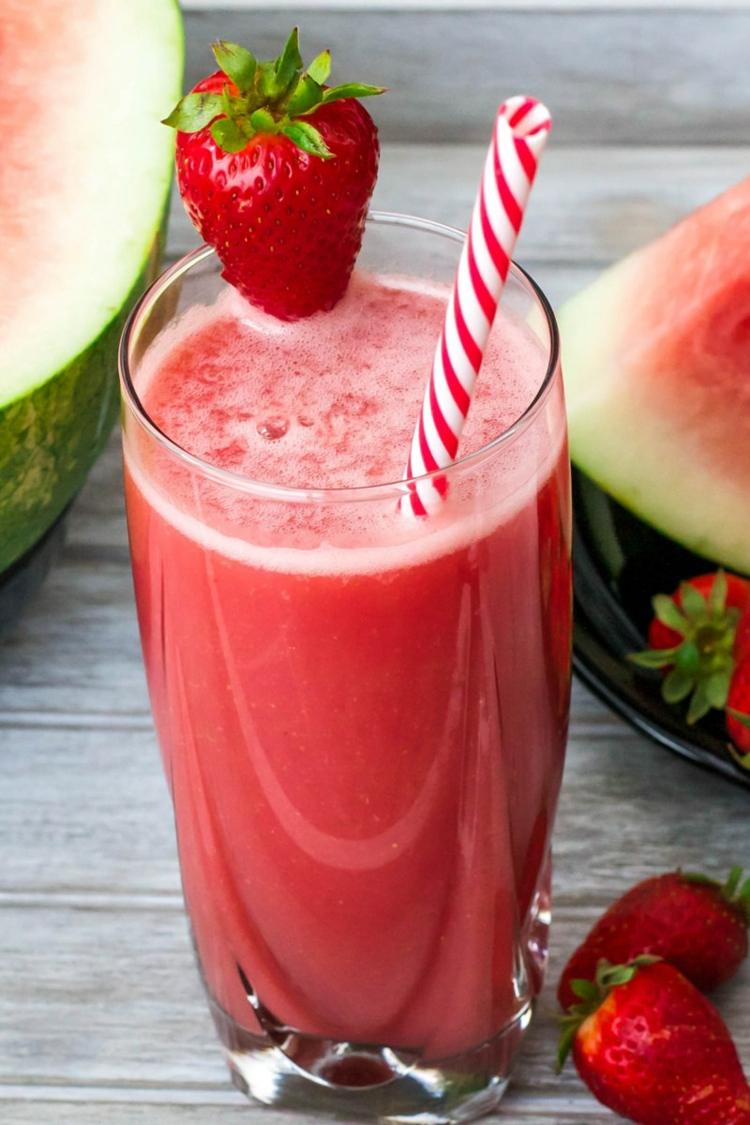 wassermelone-erdbeeren-kaltgetränk-limonade