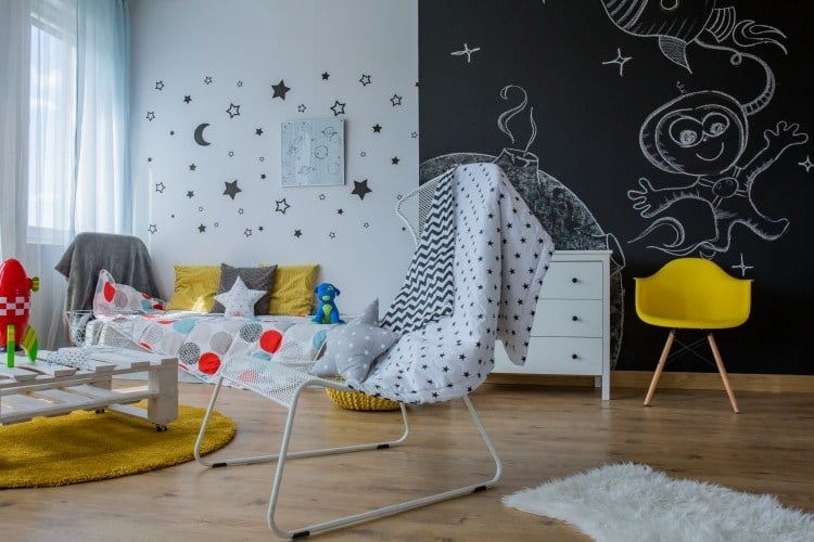 Wandtattoos-Kinderzimmer-Sterne-Mond-Wandgestaltung-Ideen