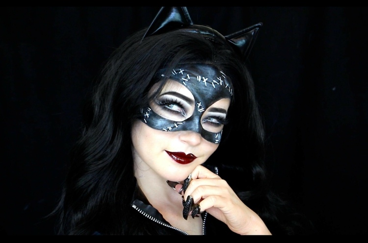 catwoman-kostüm-gesichtsmaske-schminken