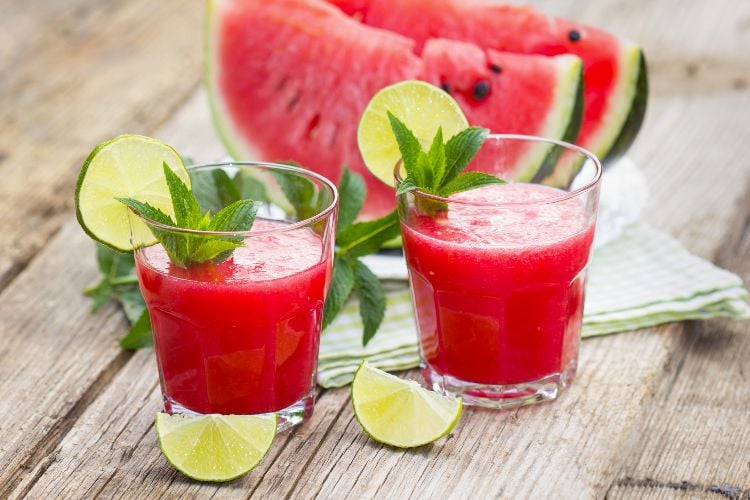 erfrischungsgetränk-selber-machen-sommer-wassermelone-limette