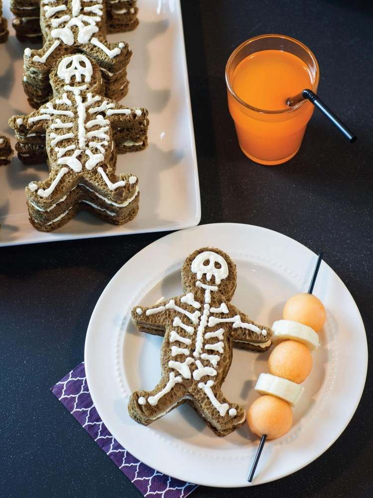 halloween-rezepte-fingerfood-einfach-sanwich-skelett-gruselig