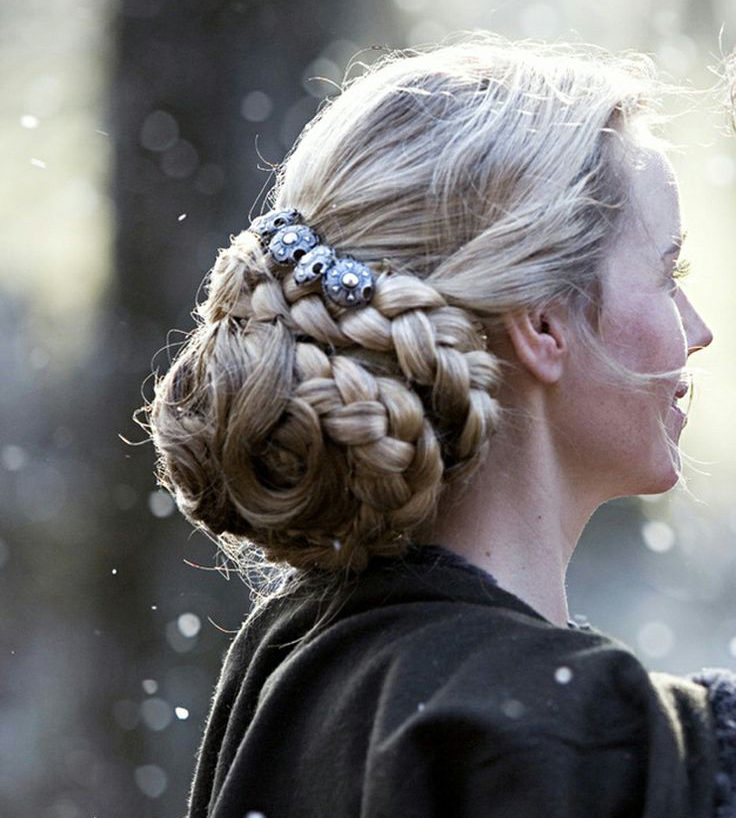 mittelalterliche-frisuren-dut-zopf-flechtfrisur