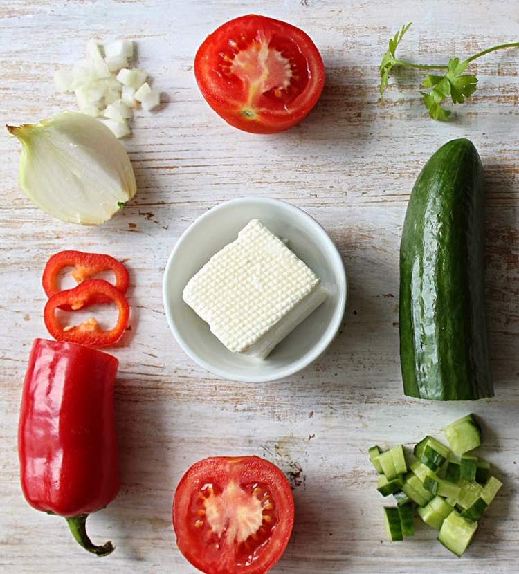 Schopska Salat -original-rezepte-zutaten-produkte-gemüse