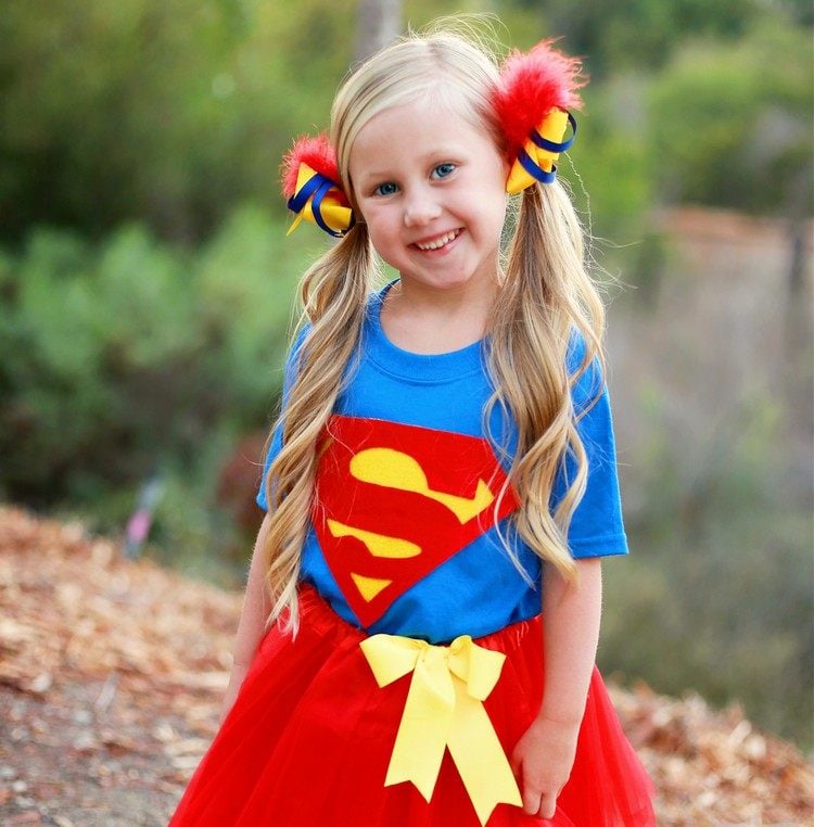superwoman-kostüm-kind-mädchen-einfach-seöber-machen