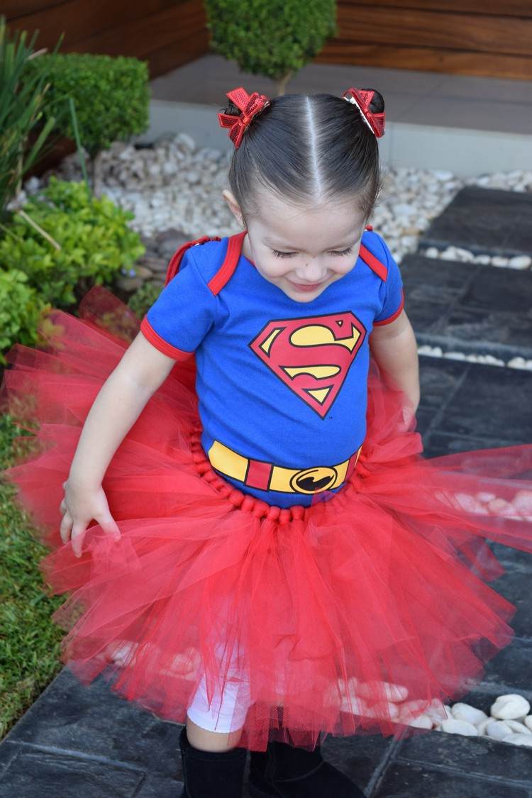 superwoman-kostüm-kleinkind-babybody-tutu-rock