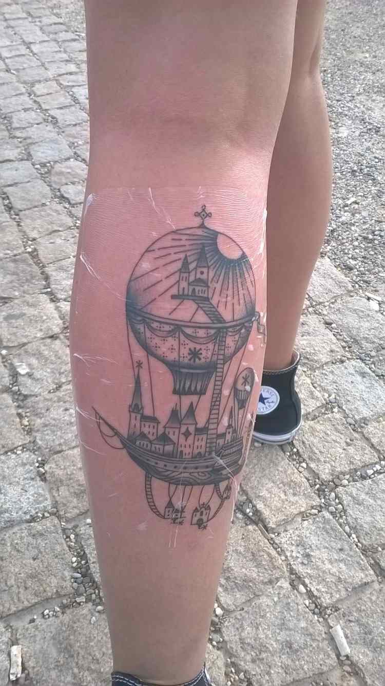 tattoo-motive-architektur-heißluftballon-häuser-fliegen-kirchen-sonne-schiff