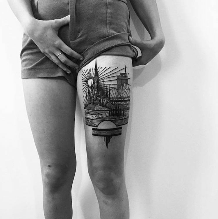 tattoo-motive-architektur-oberschenkel-frauen-sonne-wasser-kirche