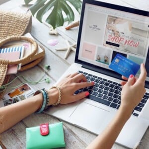 Online-Shopping-guenstige-Angebote-Tipps-Laptop-einkaufen