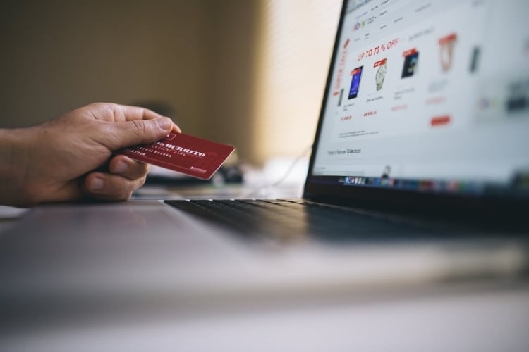 Online-Shopping-schnell-guenstig-einkaufen-Kreditkarte