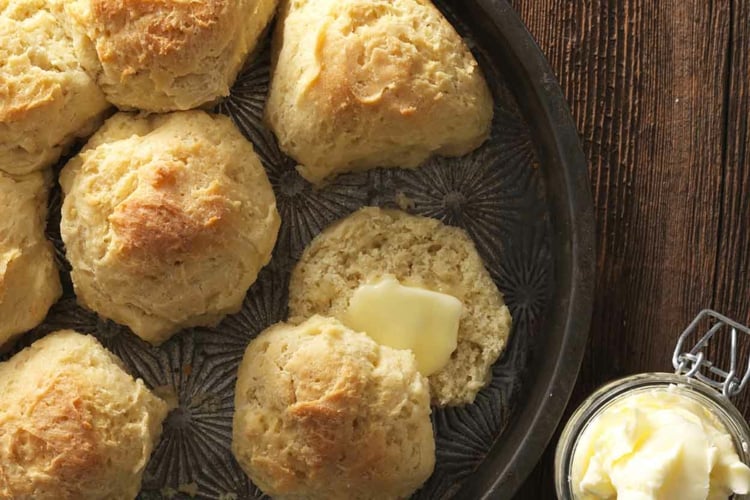 brötchen-butter-kokosmehl-backen