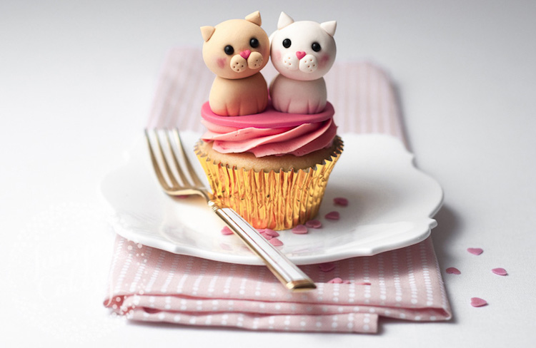 fondant-torten-rezept-tipps-dekoration-kätzchen-cupcake