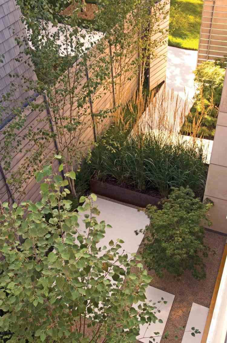 ideen-gartengestaltung-modern-kleine-gärten-gestalten-sichtschutzzaun-holz