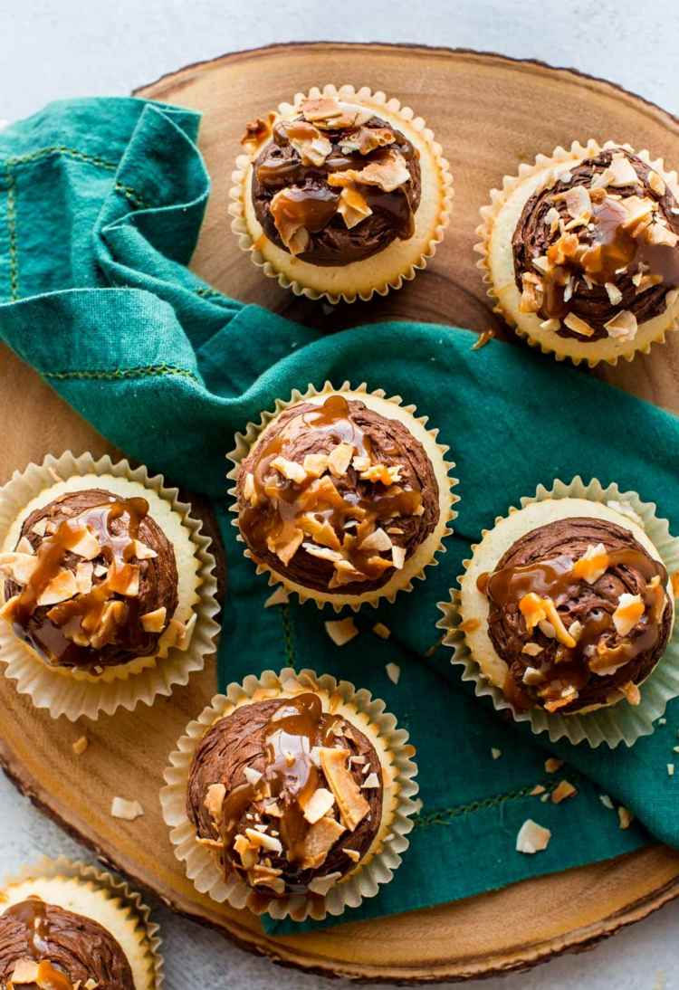 kokos-dessert-muffins-topping-schokolade