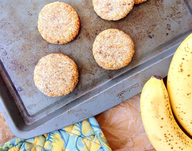 kokosmehl-rezept-backen-bananen-kekse