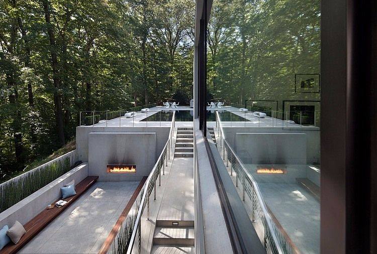 moderner-terrassenkamin-wohlfühlen-inspirationsideen-lang-schmal-wald