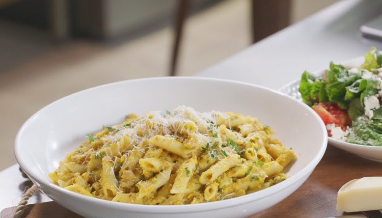 pasta-rezepte-jamie-oliver-15-minuten-kürbissauce-käse