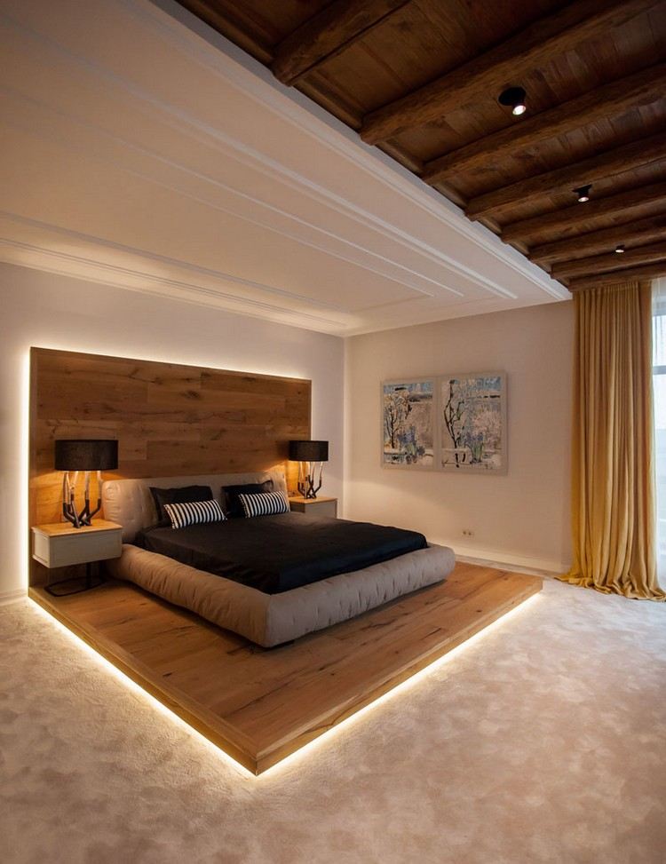 Schlafzimmer Design mit Holz podest-kopfteil-balkendecke-rustikal