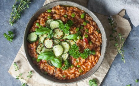 tomaten-risotto-zucchini-italienisch-vegan