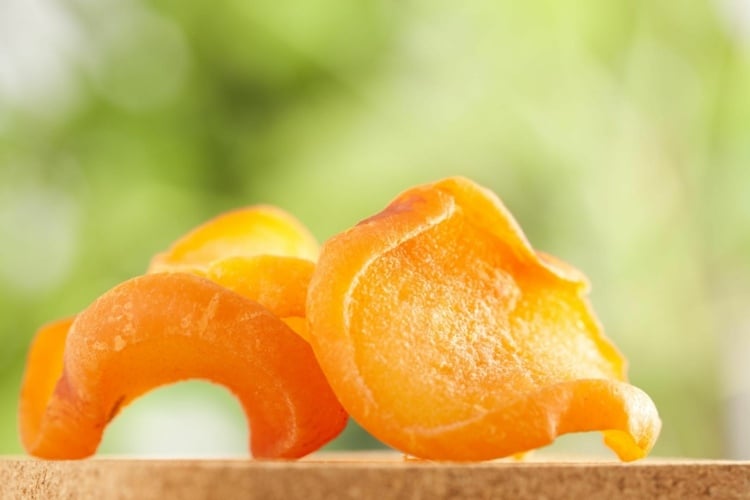 trockenobst herstellen pfirsiche-trocknen-snack-dessert-naschen