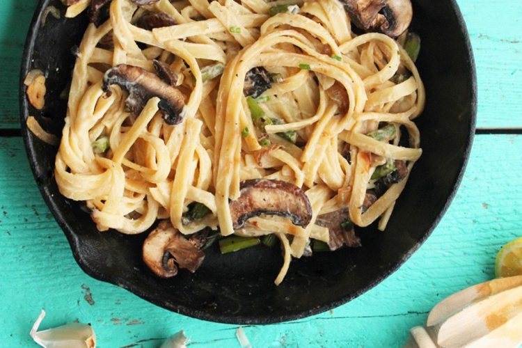 vegane-gerichte-pasta-pilzen-pfanne-schnell-einfach